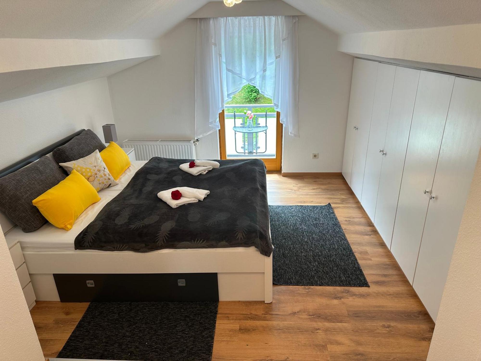 Ferienwohnung Waldblick, Faaker See Oberaichwald  Екстериор снимка
