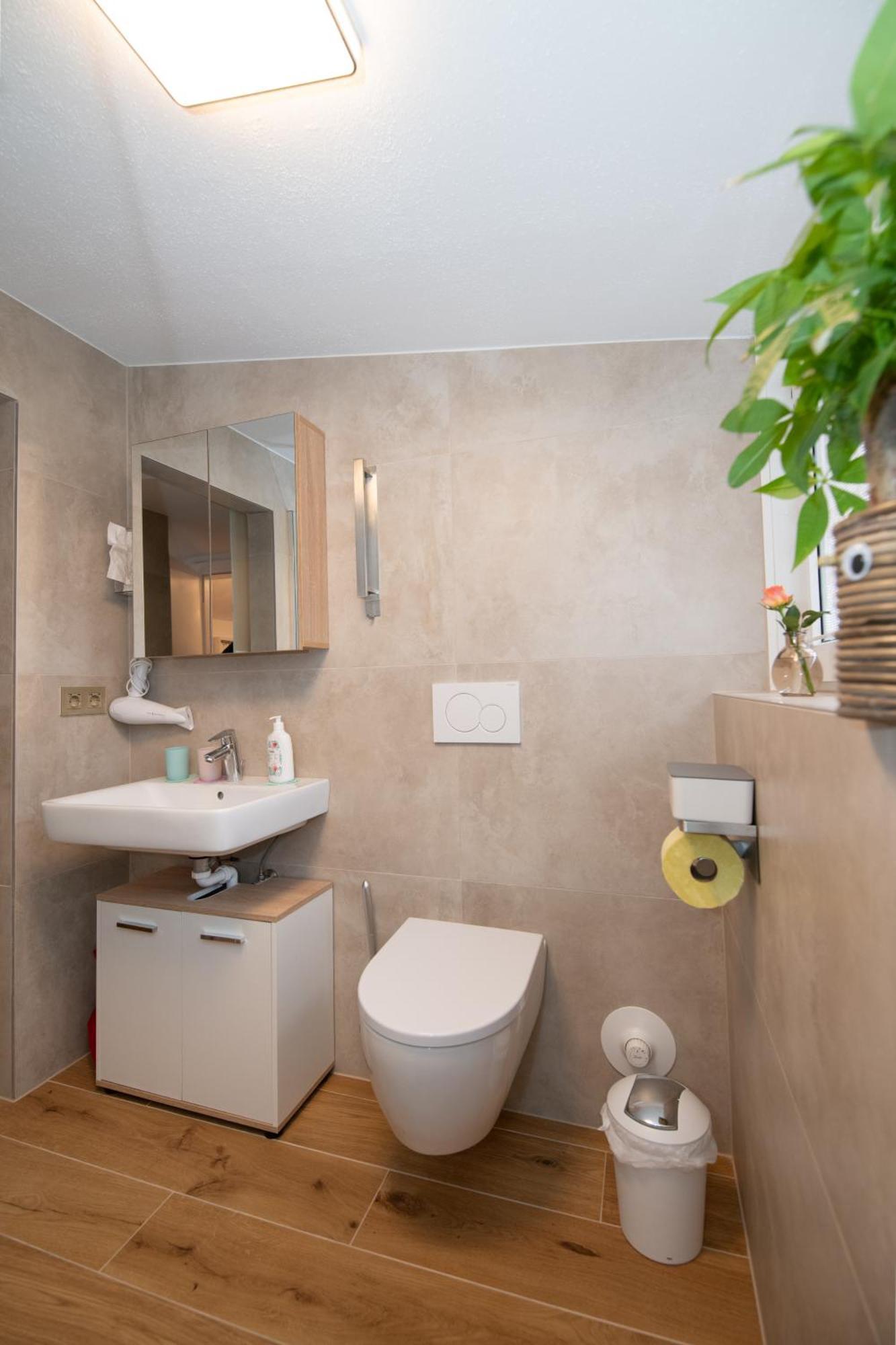 Ferienwohnung Waldblick, Faaker See Oberaichwald  Екстериор снимка
